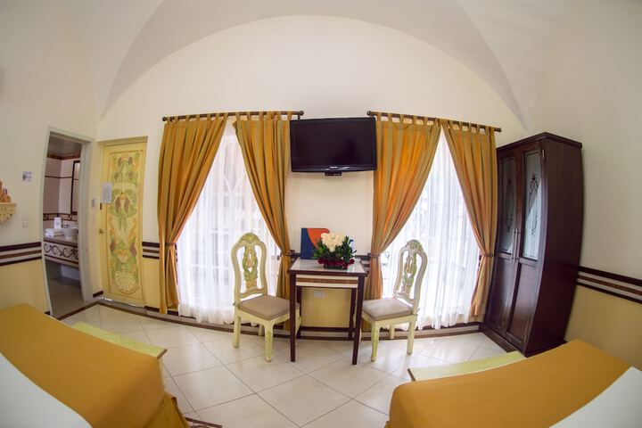 Room 8 of 48