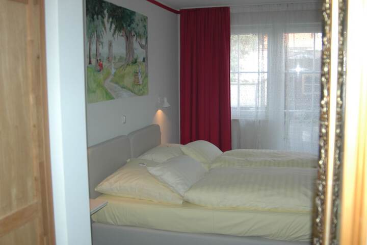 Room 9 of 283