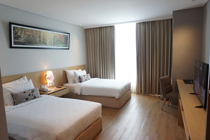 Room 16 of 65