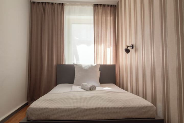 Room 30 of 145
