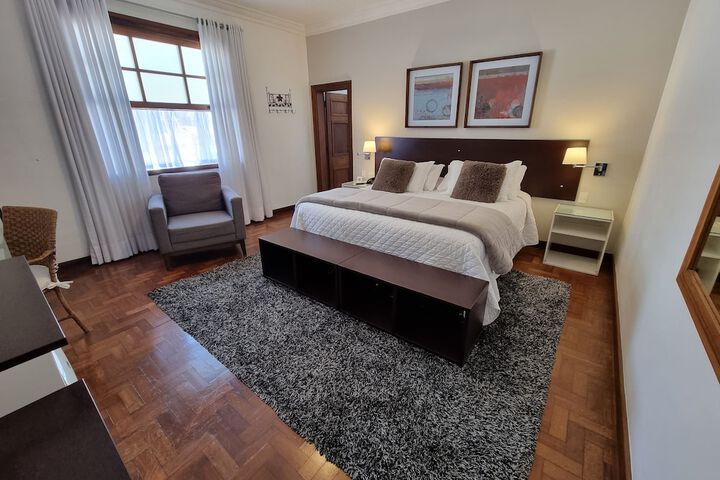 Room 45 of 152
