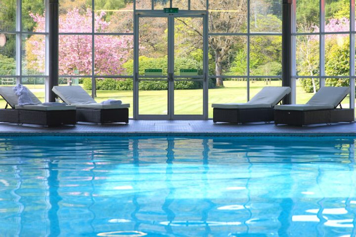 Pool 102 of 143