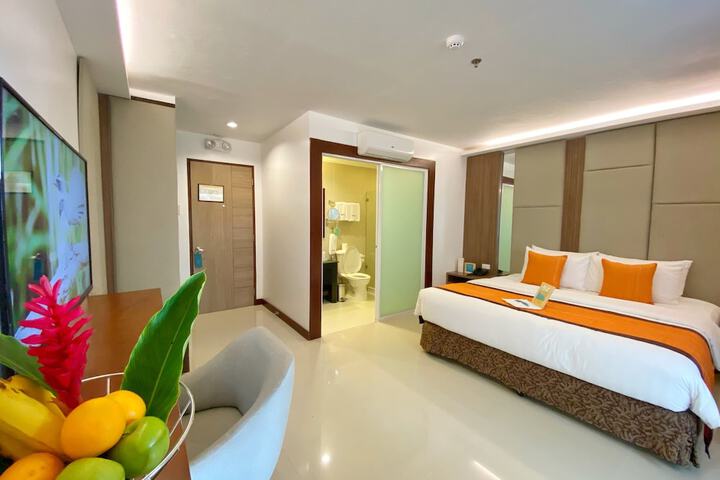 Room 6 of 34