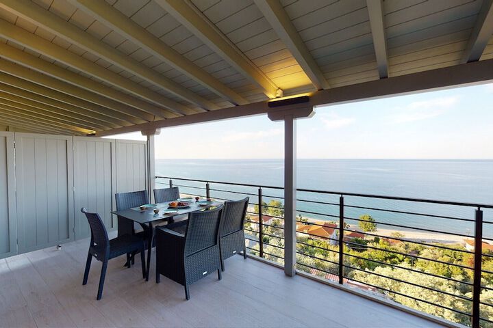 Terrace/Patio 45 of 99