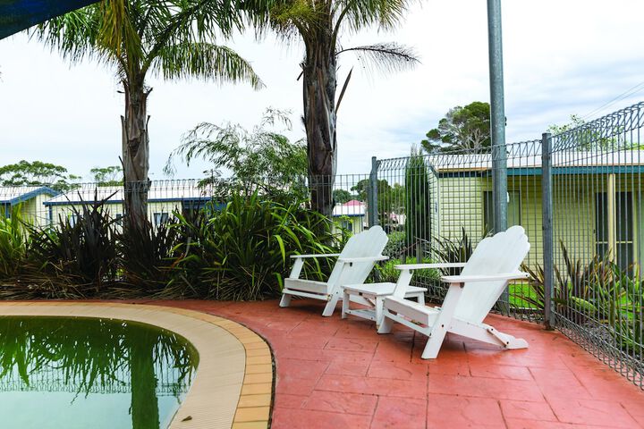 Pool 43 of 60