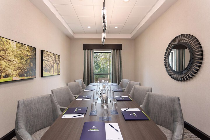 Meeting facility