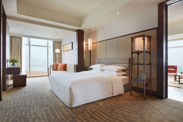 Room 17 of 75