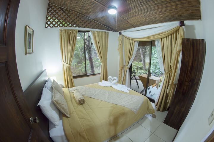 Room 8 of 159
