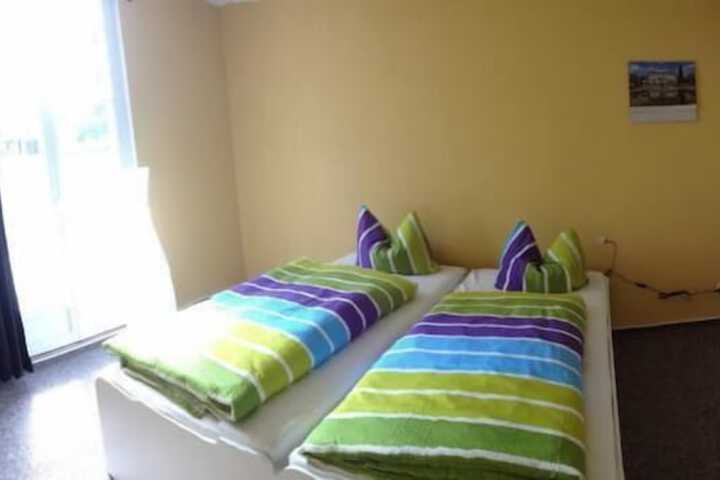 Room 8 of 45