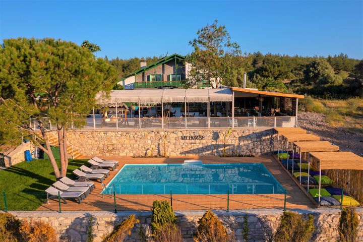 Myhouse Urla Butik Otel in Urla