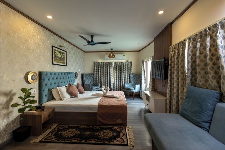Room 3 of 19