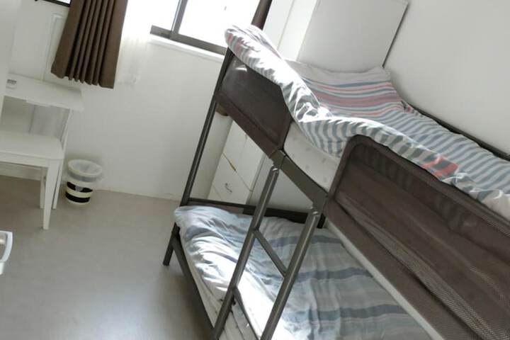 Room 14 of 44