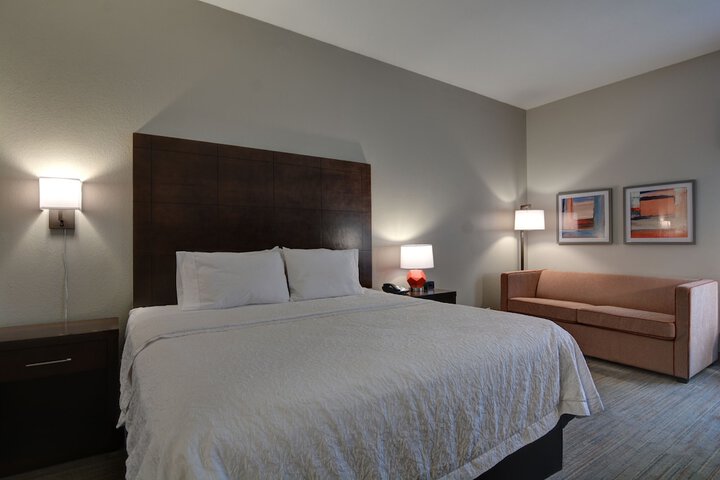 Room 5 of 60