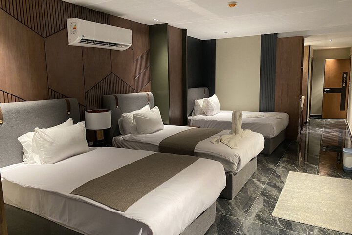 Room 79 of 114