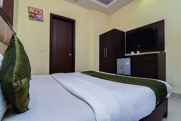 Room 17 of 22