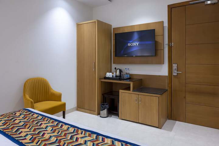 Room 8 of 26