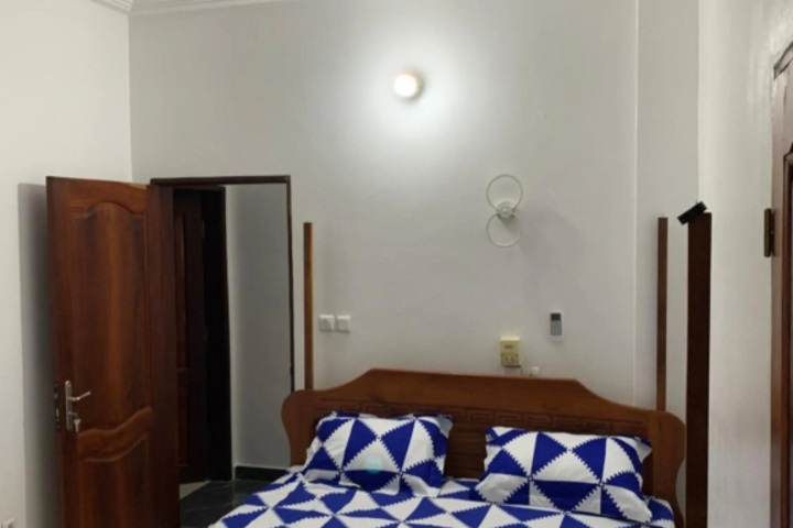 Room 5 of 14