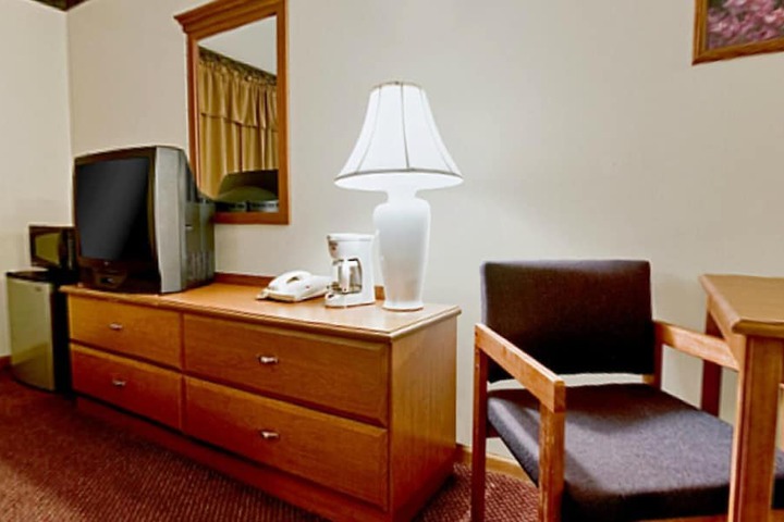 Room 13 of 31