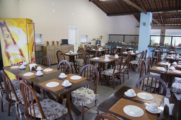 Dining Photos