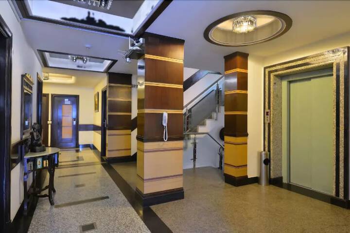 Elevator
