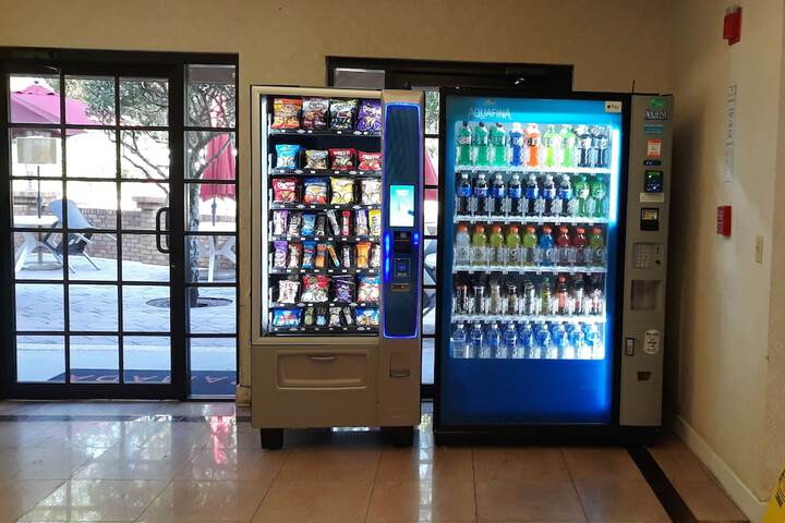 Snack bar