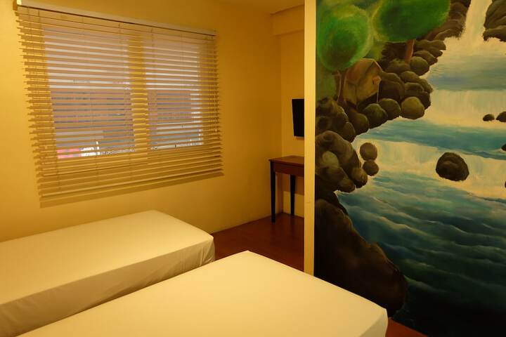Room 17 of 89