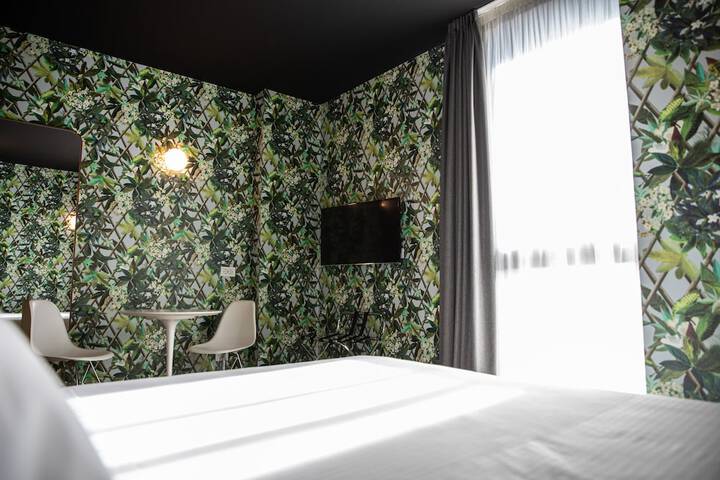 Room 10 of 130