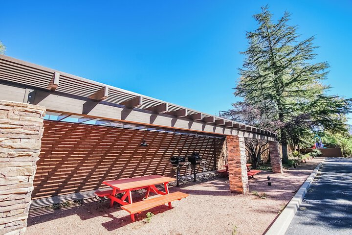 BBQ/picnic area
