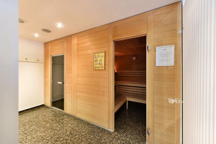 Room 44 of 78