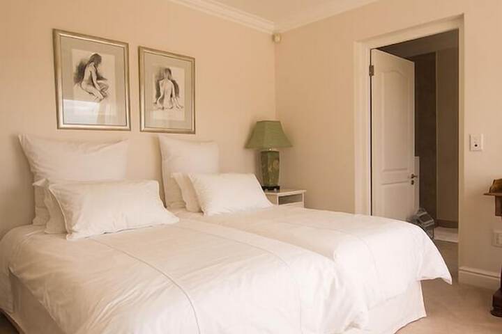 Room 6 of 36