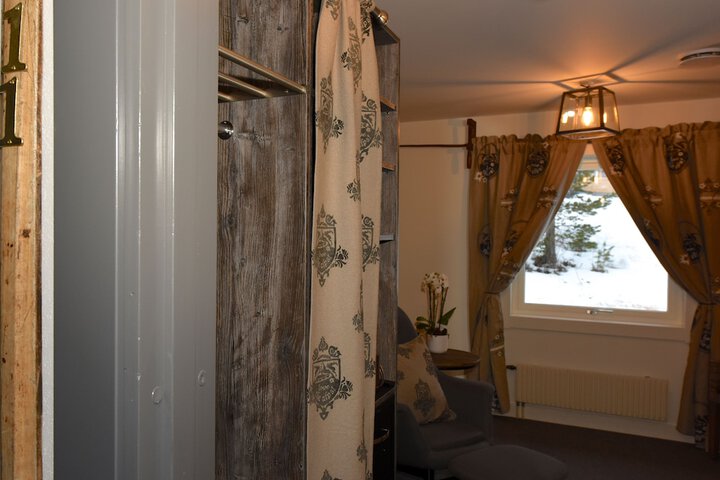 Room 40 of 61