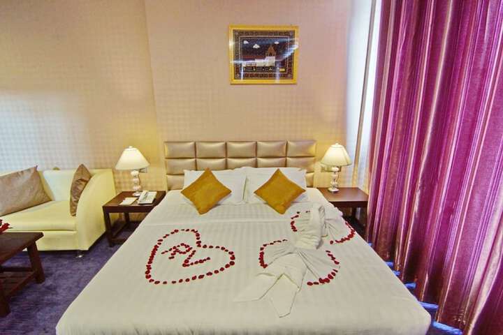 Room 14 of 38