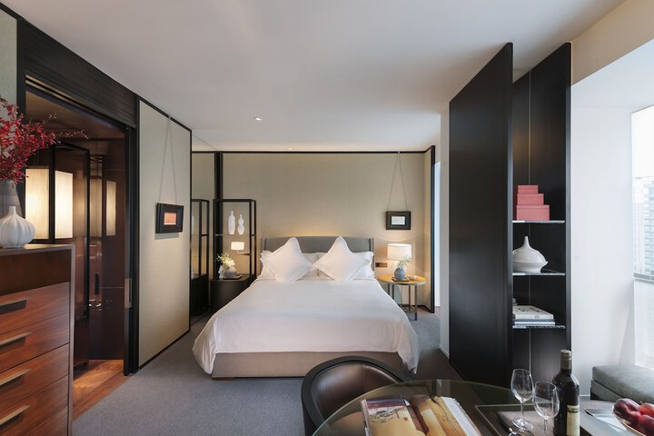 Room 4 of 44
