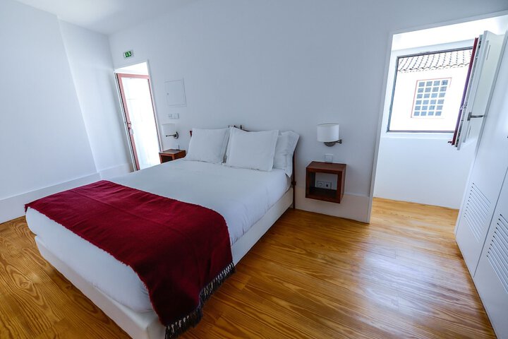 Room 7 of 70