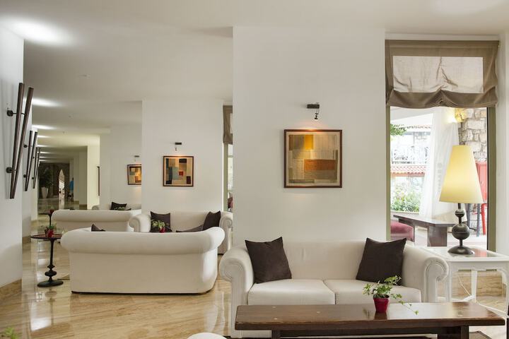 Hotel Interior 10 of 67