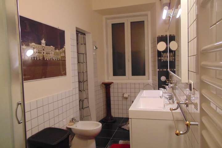 Room 12 of 14