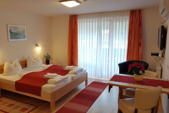 Room 11 of 60