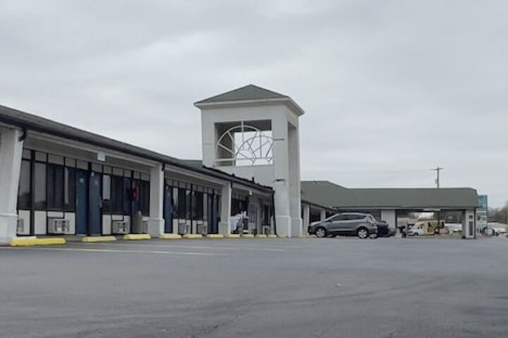 Property Grounds 27 of 30