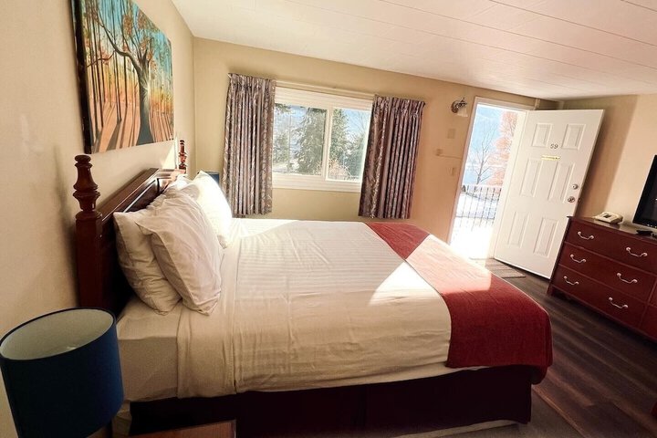 Room 37 of 151