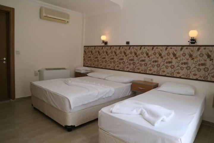 Room 2 of 22