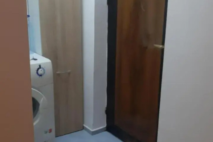 Room 5 of 10
