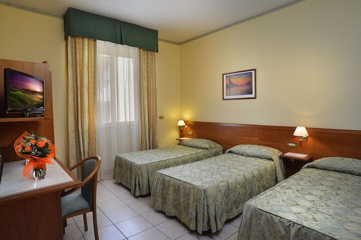 Room 5 of 26