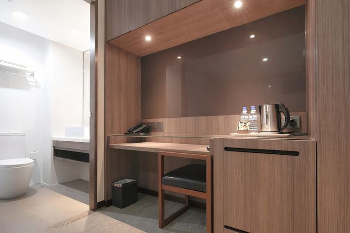 Room 21 of 104