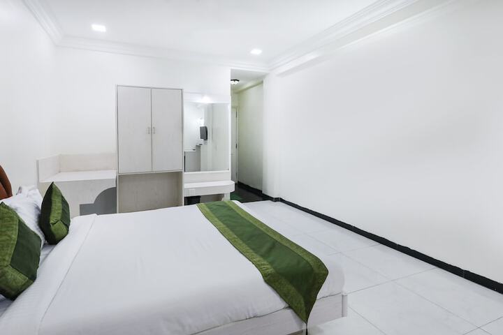 Room 22 of 35