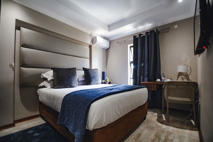 Room 17 of 51