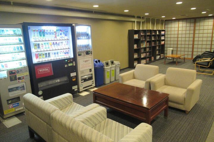 Entrance & Lobby