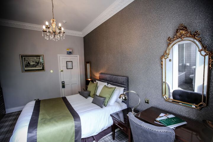 Room 3 of 57