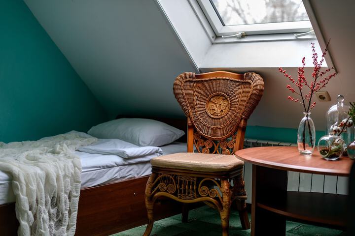 Room 12 of 39