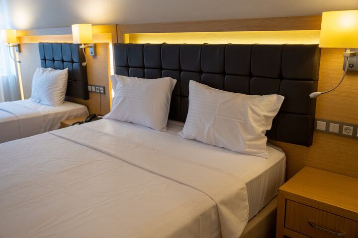 Room 8 of 26
