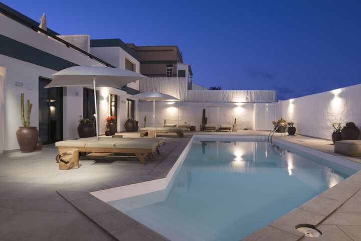 Pool 3 of 8
